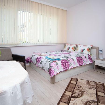 Lynn'S Oasis-Ocean Touch In Core Downtown Apartment Burgas Luaran gambar