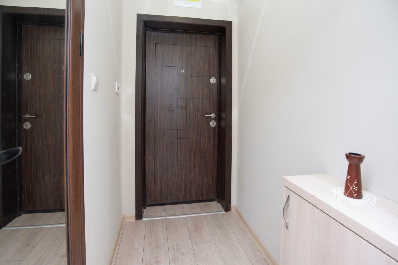 Lynn'S Oasis-Ocean Touch In Core Downtown Apartment Burgas Luaran gambar